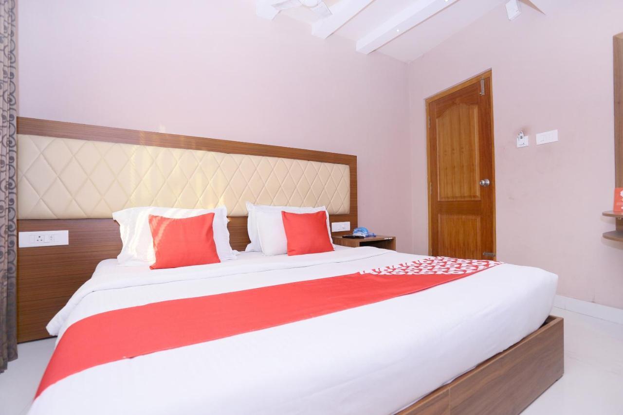 Oyo Flagship 25093 Hotel Thamam Kochi Exterior foto